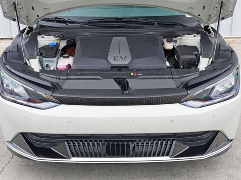Used 2023 Kia EV6 Wind image 7