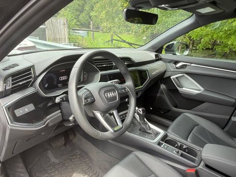 Used 2025 Audi Q3 2.0T Premium Plus w/ Premium Plus Package AWD/4WD image 5