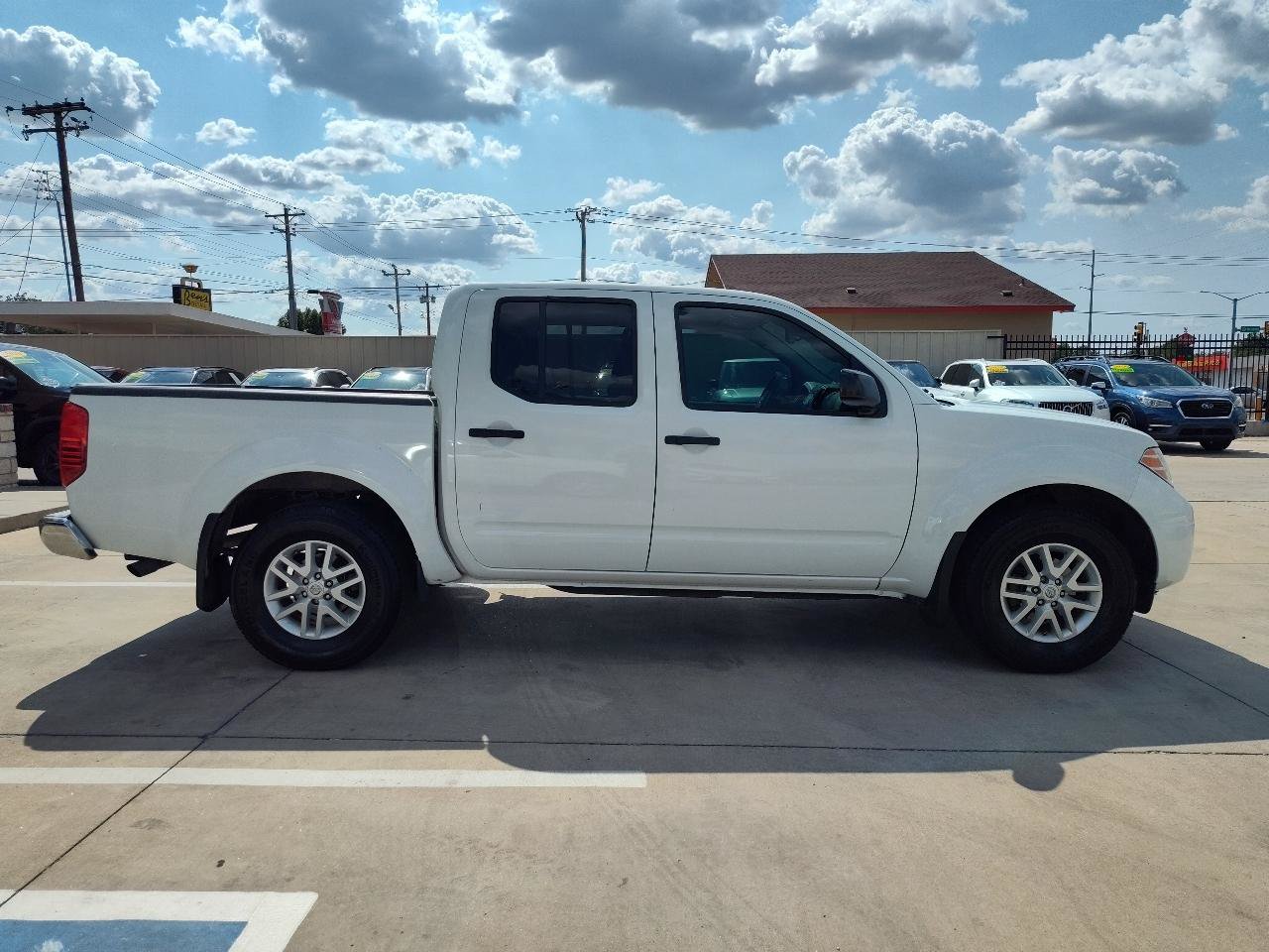 Used 2017 Nissan Frontier SV w/ SV Value Truck Package RWD image 3