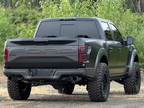 Used 2017 Ford F150 Raptor w/ Equipment Group 802A Luxury AWD/4WD image 7