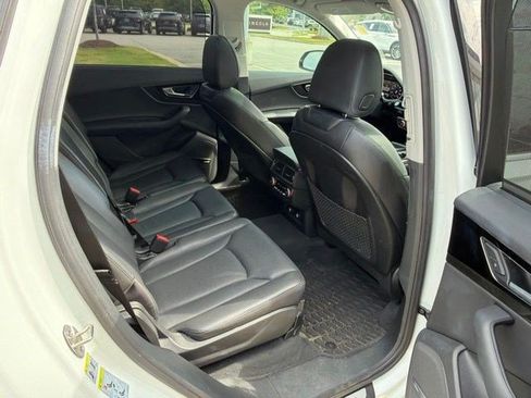 Used 2019 Audi Q7 3.0T Prestige AWD/4WD image 24