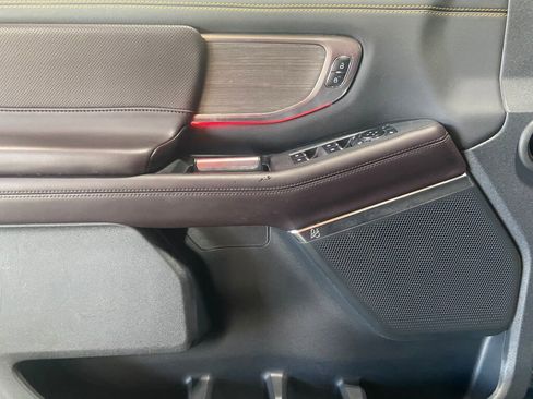 Used 2025 Ford Expedition Max Platinum w/ Platinum Ultimate Package image 6