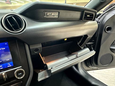 Used 2020 Ford Mustang Shelby GT500 w/ Technology Package image 25