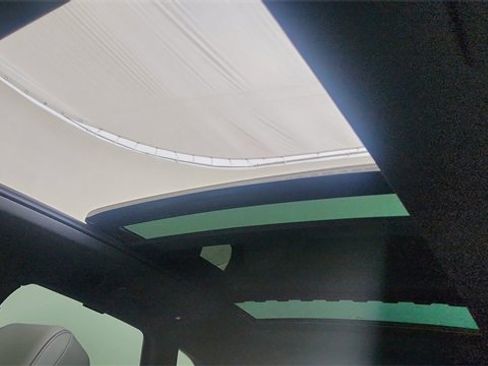 Used 2024 Audi Q5 e Prestige w/ Prestige Package image 61