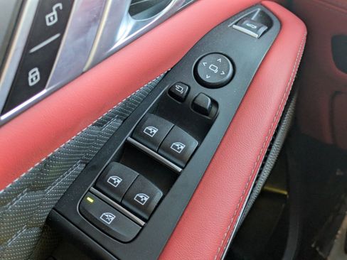 Used 2025 BMW X5 M Competition w/ Executive Package image 29