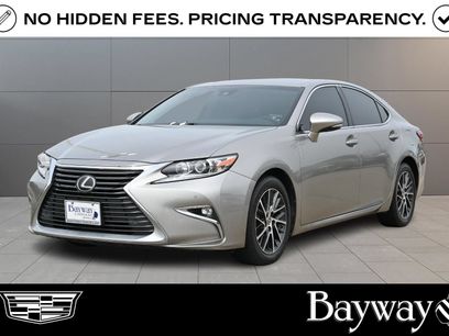 Used 2017 Lexus ES 350 w/ Navigation System Package