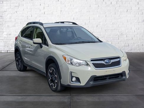 Used 2017 Subaru Crosstrek 2.0i Premium w/ Popular Package #2 image 2