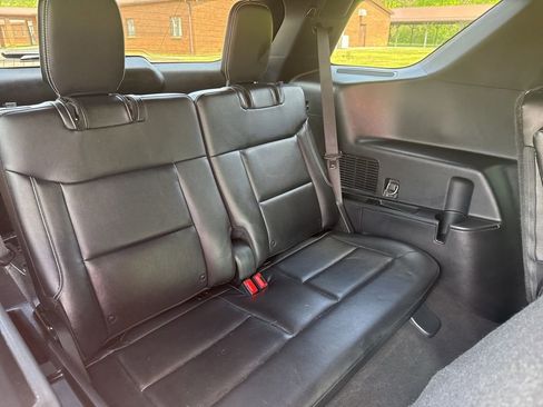 Used 2021 Ford Explorer ST w/ Equipment Group 401A AWD/4WD image 33