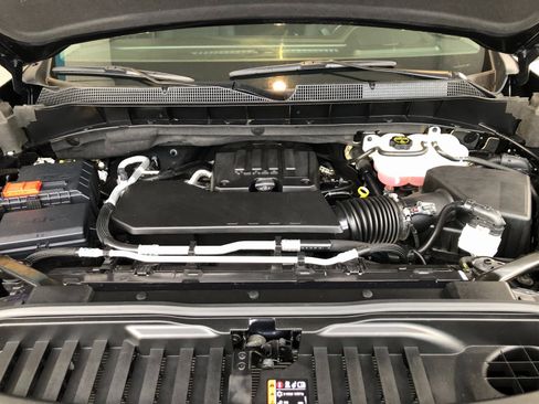 Certified 2024 Chevrolet Silverado 1500 LT image 3