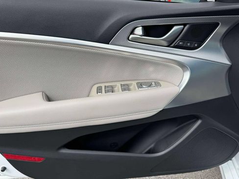 Certified 2023 Genesis G70 3.3T AWD/4WD image 16