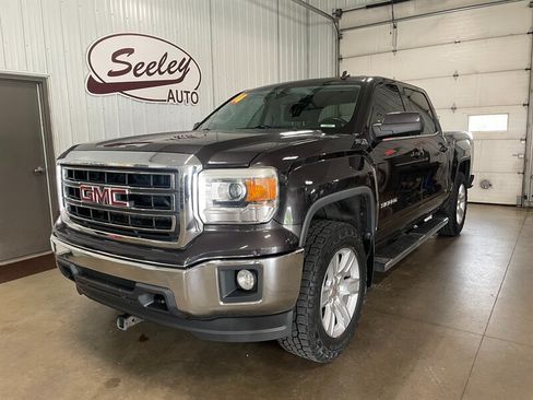 Used 2014 GMC Sierra 1500 SLE w/ SLE Value Package AWD/4WD image 2