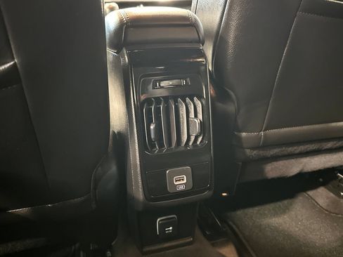 Used 2023 Jeep Compass Limited AWD/4WD image 30
