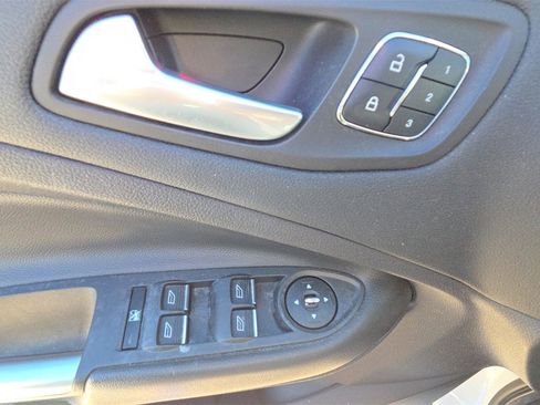 Used 2016 Ford Escape Titanium image 28