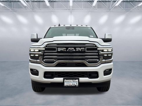 New 2026 RAM 2500 Laramie AWD/4WD image 2