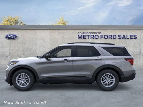 New 2026 Ford Explorer Active image 4