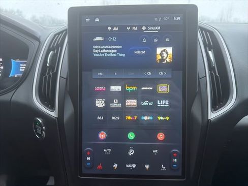 Used 2024 Ford Edge SEL image 27