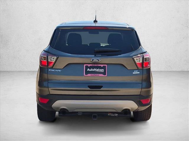 Used 2017 Ford Escape SE w/ SE Cold Weather Package FWD image 6