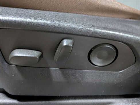 Certified 2022 Chevrolet Suburban High Country image 24