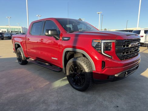 Used 2022 GMC Sierra 1500 Elevation w/ Elevation Premium Package image 4
