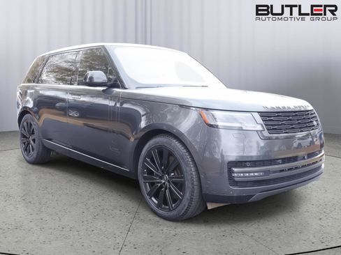 Used 2023 Land Rover Range Rover Long Wheelbase Autobiography image 9