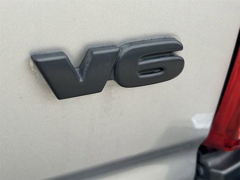 Used 2021 Toyota Tacoma SR5 image 12