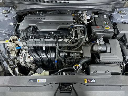Used 2025 Hyundai Elantra Sport FWD image 22