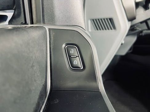 Used 2024 Ford F150 XLT AWD/4WD image 21