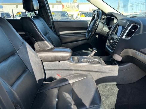 Used 2020 Dodge Durango SXT RWD image 33