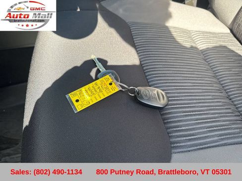 Used 2016 Toyota Tundra SR5 w/ SR5 Upgrade Package AWD/4WD image 24