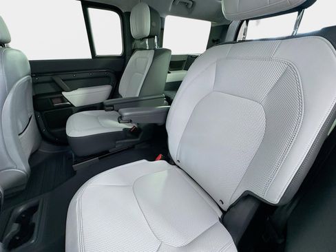 Used 2025 Land Rover Defender 130 V8 image 22