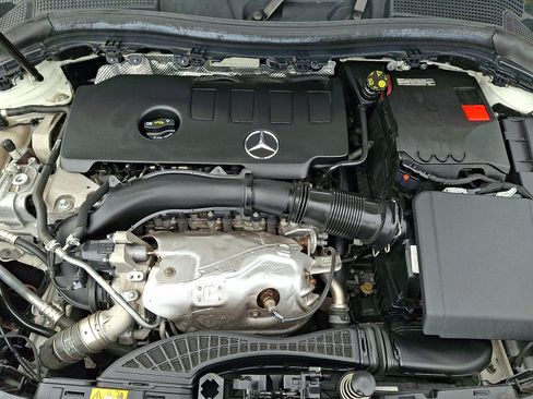Used 2022 Mercedes-Benz GLA 250 4MATIC image 27