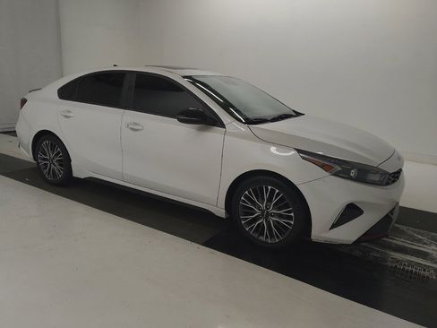 Used 2022 Kia Forte GT-Line w/ GT-Line Premium Package FWD image 11
