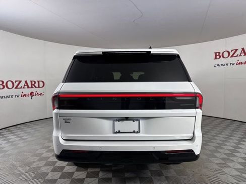 New 2025 Lincoln Navigator Reserve w/ Jet Appearance Package image 6