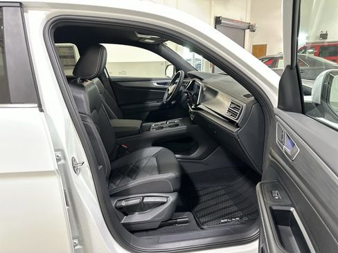New 2026 Volkswagen Atlas Cross Sport SE AWD/4WD image 36
