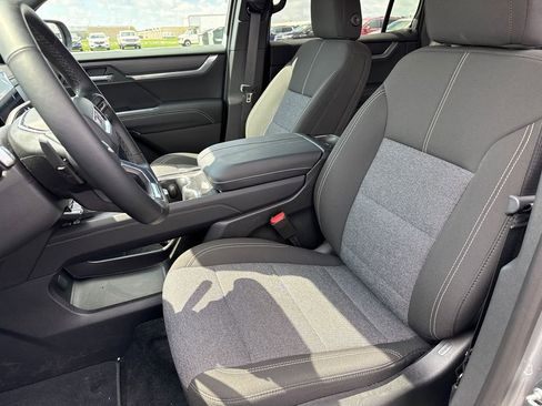 New 2026 GMC Acadia Elevation w/ Black Edition AWD/4WD image 18