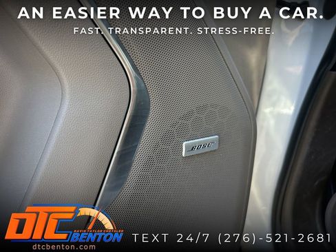 Used 2023 Chevrolet Suburban Z71 w/ Luxury Package AWD/4WD image 28