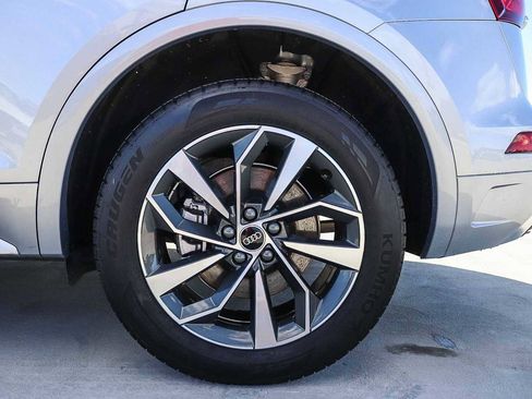 Used 2023 Audi Q5 2.0T Premium w/ Convenience Package image 13