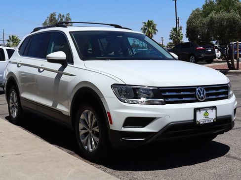 Used 2019 Volkswagen Tiguan SE w/ Panoramic Sunroof Package AWD/4WD image 14