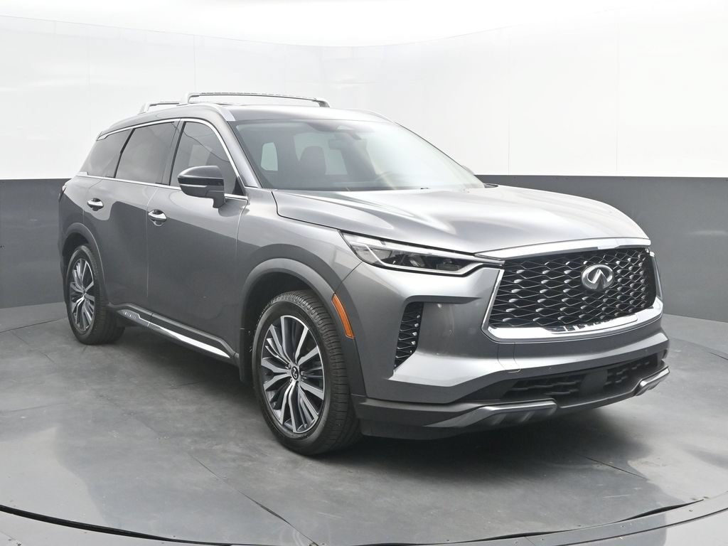 Used 2023 INFINITI QX60 Sensory w/ Vision Package AWD/4WD image 9