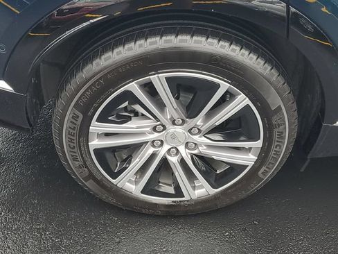Certified 2024 Cadillac Lyriq Luxury AWD/4WD image 6