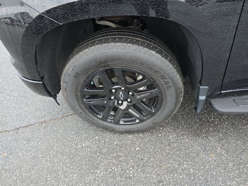 Used 2023 Chevrolet Silverado 1500 Custom w/ LPO, Dark Essentials Package image 9