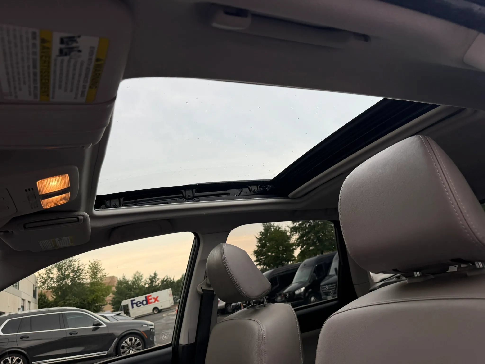 Used 2015 Subaru Forester 2.5i Touring w/ Eyesight & Navigation System AWD/4WD image 19