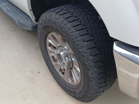 Used 2016 Ford F250 XL w/ Power Equipment Group AWD/4WD image 5