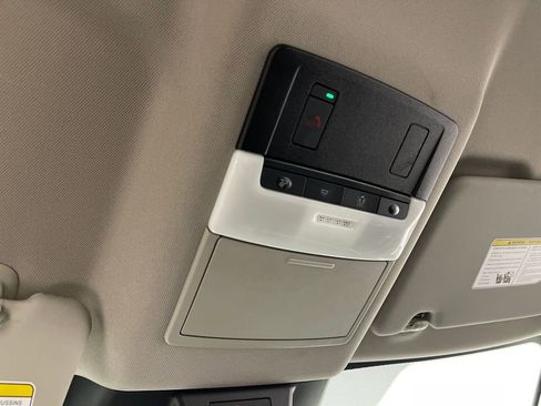 Used 2023 Nissan Rogue SV image 29