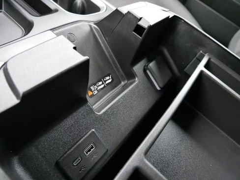 Used 2024 Chevrolet Silverado 1500 RST w/ Convenience Package II image 21