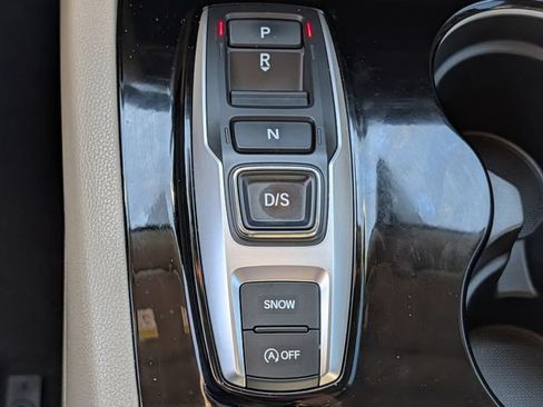Used 2020 Honda Pilot Touring image 16