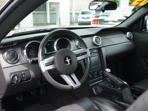Used 2005 Ford Mustang Premium RWD image 19