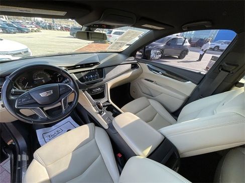 Used 2019 Cadillac XT5 FWD image 20