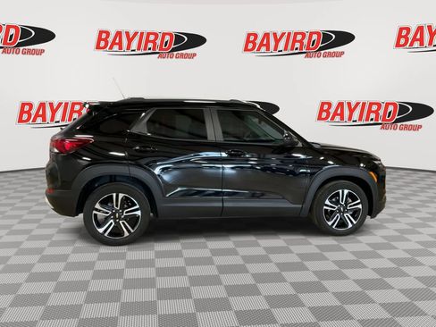 Used 2026 Chevrolet TrailBlazer LT w/ LT Cold Weather Package FWD image 9