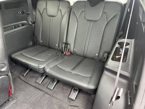 Used 2025 Kia Sorento EX w/ Panoramic Sunroof Package FWD image 14